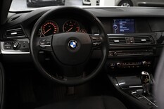 BMW 520 TwinPower Turbo A F11 Touring Business, vm. 2012, 335 tkm (10 / 18)