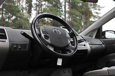 Toyota Prius HSD Executive 5ov, vm. 2009, 156 tkm (8 / 20)