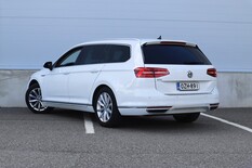 Volkswagen Passat Variant GTE Plug-In Hybrid 160 kW (218 hv) DSG-automaatti, vm. 2018, 108 tkm (6 / 23)