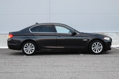 BMW 520 A F10 Sedan Business, vm. 2011, 250 tkm (4 / 9)