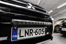 Mitsubishi Outlander PHEV Instyle Navi Business 4WD 5P, vm. 2017, 162 tkm (8 / 23)