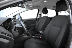 Ford Focus 1,0 EcoBoost 125 hv Start/Stop M6 Edition Wagon, vm. 2017, 124 tkm (13 / 15)