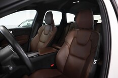 Volvo XC60 B4 AWD D-MHEV Business Inscription aut, vm. 2021, 139 tkm (19 / 25)