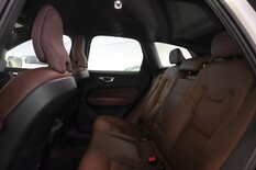 Volvo XC60 B4 AWD D-MHEV Business Inscription aut, vm. 2021, 139 tkm (21 / 25)