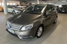 Mercedes-Benz B 180 CDI BE A Premium Business, vm. 2013, 135 tkm (1 / 15)