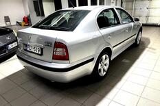 Skoda Octavia OCTAVIA Sedan (AA) 4ov 1390cm3, vm. 2007, 163 tkm (4 / 17)