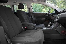 Volkswagen Passat Variant Comfortline 1,4 TSI 90 kW (122 hv) DSG-automaatti BlueMotion Technology, vm. 2010, 206 tkm (17 / 24)