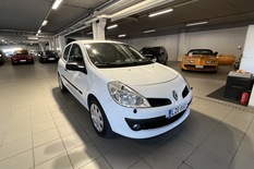 Renault Clio III Authentique 1,2 16v 3ov, vm. 2009, 242 tkm (2 / 8)