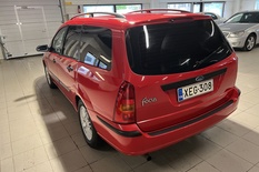 Ford Focus 1,6i 100hv Comfort Wagon, vm. 2004, 235 tkm (5 / 12)