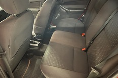 Ford Focus 1,6i 100hv Comfort Wagon, vm. 2004, 235 tkm (7 / 12)