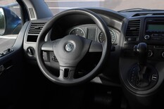 Volkswagen Caravelle Comfortline 2,0 TDI 132 kW 4Motion DSG pakettiauto, vm. 2011, 238 tkm (11 / 21)