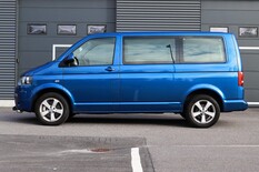Volkswagen Caravelle Comfortline 2,0 TDI 132 kW 4Motion DSG pakettiauto, vm. 2011, 238 tkm (4 / 21)