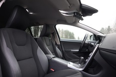Volvo V60 2,0T Momentum aut, vm. 2011, 295 tkm (15 / 21)