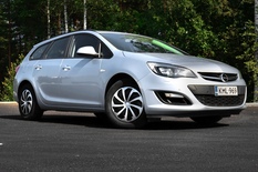 Opel Astra Sports Tourer Enjoy 1,4 Turbo ecoFLEX Start/Stop 88kW MT6, vm. 2014, 175 tkm (2 / 19)