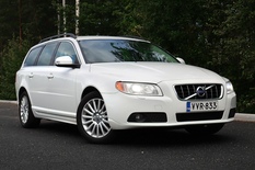 Volvo V70 D5 AWD Momentum Business aut, vm. 2011, 371 tkm (1 / 15)