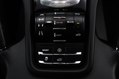 Porsche Cayenne Diesel Tiptronic 3.0, vm. 2012, 388 tkm (28 / 36)