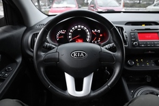 Kia Sportage 1,6 ISG Urban LX EcoDynamics, vm. 2012, 123 tkm (9 / 24)