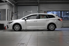 Toyota Corolla Touring Sports 1,8 Hybrid Life Business, vm. 2022, 147 tkm (4 / 17)