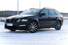 Skoda Octavia Combi 2,0 TDI 184 4x4 RS DSG Autom., vm. 2018, 385 tkm (3 / 26)