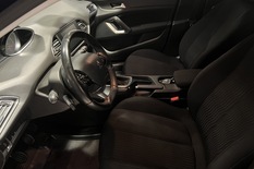 Peugeot 308 Active PureTech 130, vm. 2015, 120 tkm (7 / 14)