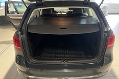 Volkswagen Passat Variant Highline 1,8 TSI 118 kW (160 hv) DSG-automaatti, vm. 2011, 199 tkm (9 / 24)