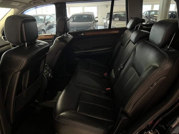 Mercedes-Benz GL 320 CDI 4MATIC, vm. 2006, 375 tkm (7 / 12)