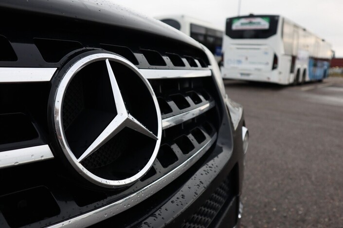 Mercedes-Benz ML 63 AMG ML 63 AMG Farmari (AC) 4ov 6208cm3 A, vm. 2010, 197 tkm (9 / 27)