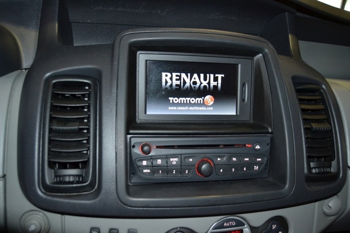 Renault Trafic 2,0 dCi 115hv 6MT L2H1 5,9m3 NAVI - Korkotarjous 1.5% !!, vm. 2013, 153 tkm (8 / 10)