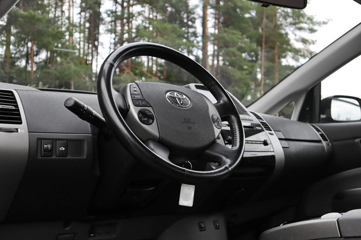 Toyota Prius HSD Executive 5ov, vm. 2009, 156 tkm (8 / 20)