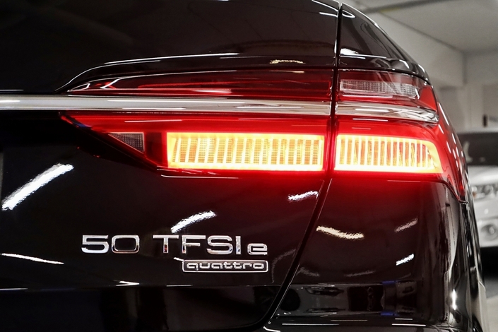 Audi A6 Sedan Business Sport 50 TFSI e quattro S tronic, vm. 2020, 14 tkm (6 / 26)