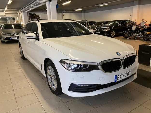 BMW 518 G31 Touring 518d A Business, vm. 2019, 254 tkm (1 / 13)