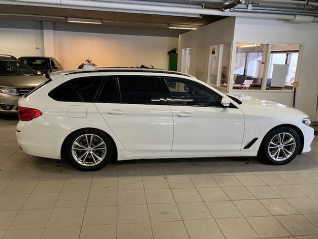 BMW 518 G31 Touring 518d A Business, vm. 2019, 254 tkm (2 / 13)