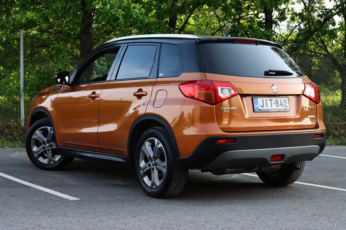 Suzuki Vitara 1,6 VVT 4WD GL+ 5MT, vm. 2015, 146 tkm (6 / 25)