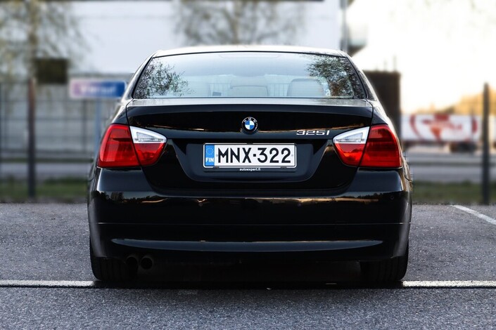 BMW 325 i - Juuri katsastettu!!, vm. 2005, 250 tkm (5 / 12)