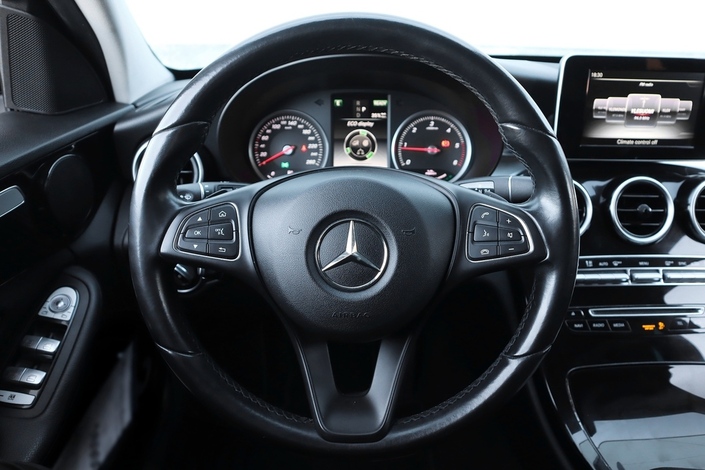 Mercedes-Benz C 300 BlueTec Hybrid T A Premium Business, vm. 2015, 155 tkm (10 / 16)