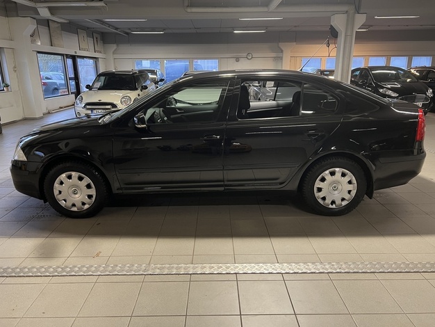 Skoda Octavia 1,6 Ambiente, vm. 2007, 245 tkm (6 / 21)