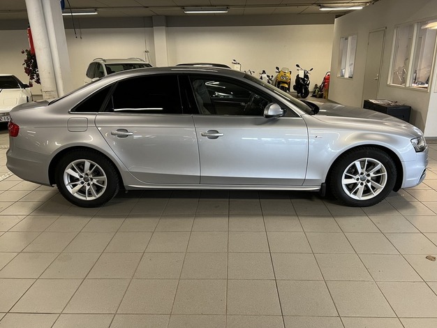 Audi A4 Sedan Business Sport S-Line 1,8 TFSI 125 kW multitronic, vm. 2015, 144 tkm (3 / 10)