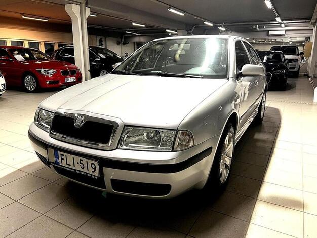 Skoda Octavia OCTAVIA Sedan (AA) 4ov 1390cm3, vm. 2007, 163 tkm (1 / 17)