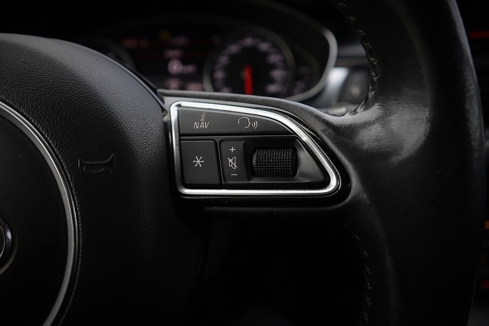 Audi A6 Avant Business Plus Edition 2,0 TDI 130 kW multitronic Start-Stop, vm. 2014, 457 tkm (20 / 38)