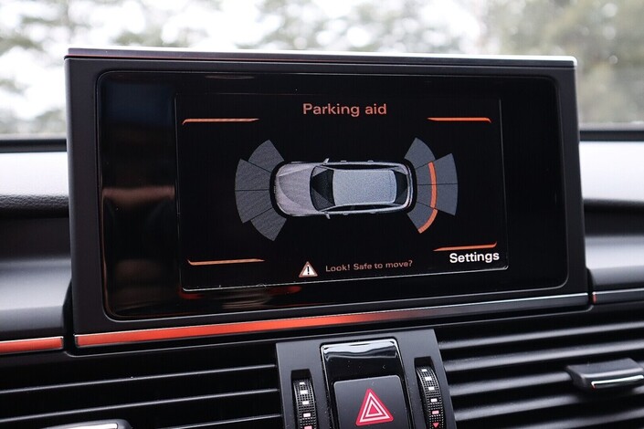 Audi A6 Avant Business Plus Edition 2,0 TDI 130 kW multitronic Start-Stop, vm. 2014, 457 tkm (33 / 38)