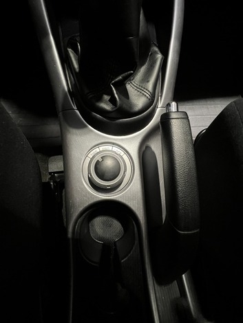 Mitsubishi Outlander 2,0 DID Intense+ Limited Business, vm. 2009, 351 tkm (15 / 18)
