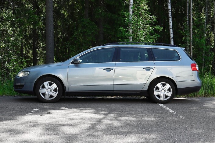 Volkswagen Passat Variant Comfortline 1,4 TSI 90 kW (122 hv) DSG-automaatti BlueMotion Technology, vm. 2010, 206 tkm (3 / 24)