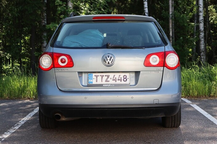 Volkswagen Passat Variant Comfortline 1,4 TSI 90 kW (122 hv) DSG-automaatti BlueMotion Technology, vm. 2010, 206 tkm (5 / 24)
