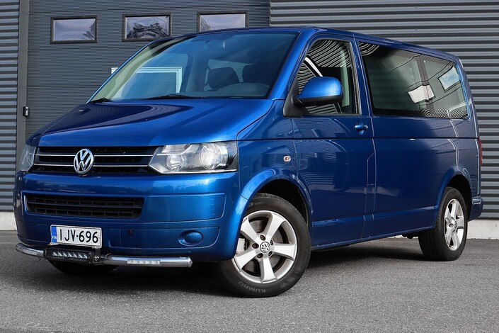 Volkswagen Caravelle Comfortline 2,0 TDI 132 kW 4Motion DSG pakettiauto, vm. 2011, 238 tkm (1 / 21)