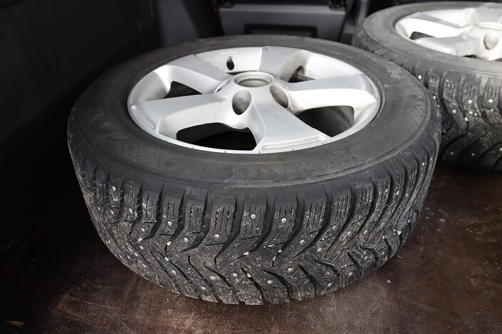 Volkswagen Caravelle Comfortline 2,0 TDI 132 kW 4Motion DSG pakettiauto, vm. 2011, 238 tkm (21 / 21)