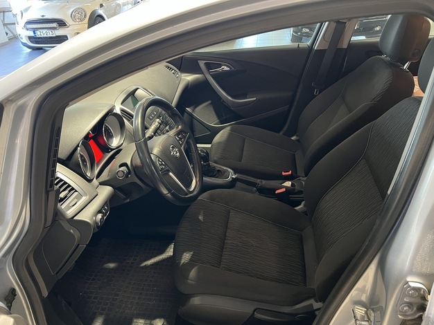 Opel Astra Sports Tourer Enjoy 1,4 Turbo ecoFLEX Start/Stop 88kW MT6, vm. 2014, 175 tkm (18 / 19)