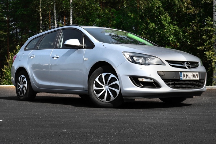 Opel Astra Sports Tourer Enjoy 1,4 Turbo ecoFLEX Start/Stop 88kW MT6, vm. 2014, 175 tkm (2 / 19)