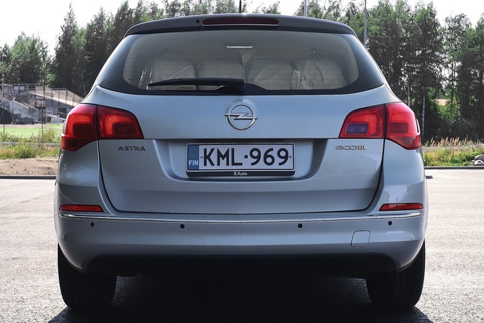 Opel Astra Sports Tourer Enjoy 1,4 Turbo ecoFLEX Start/Stop 88kW MT6, vm. 2014, 175 tkm (6 / 19)