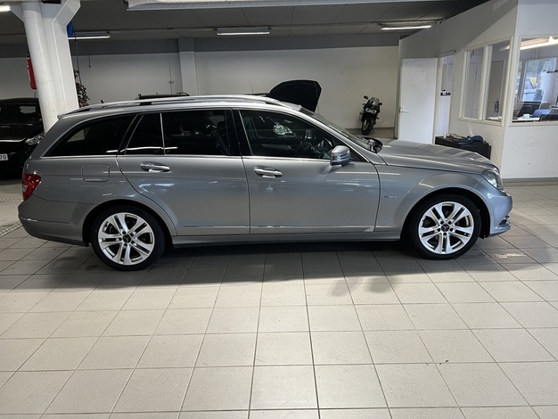Mercedes-Benz C 200 CDI BE T, vm. 2011, 406 tkm (3 / 8)