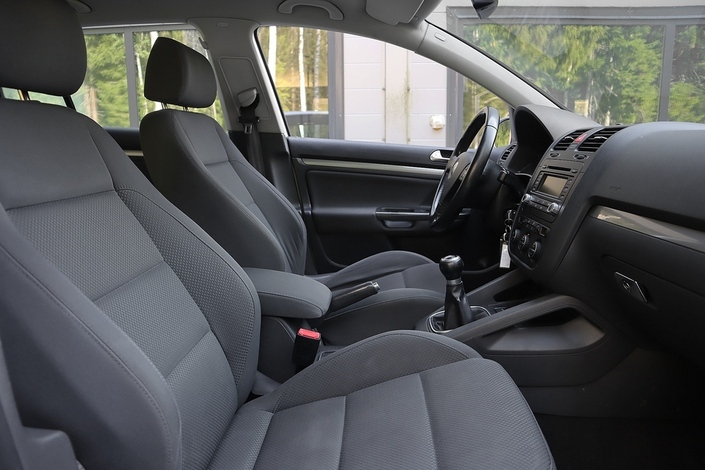 Volkswagen Golf 2,0 TDI 103 kW PowerDiesel 4MOTION Sportline 4d, vm. 2006, 278 tkm (11 / 19)